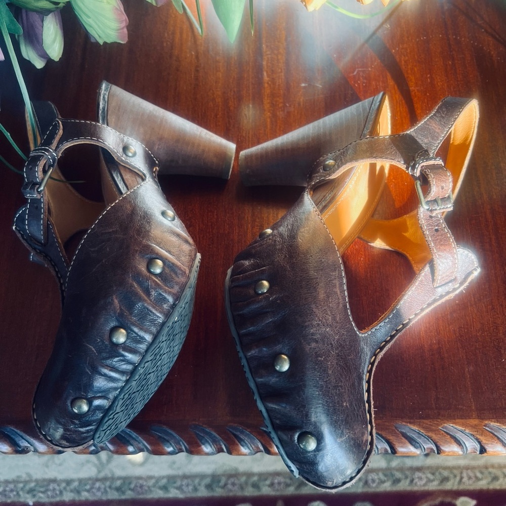 Black T-Strap Women's Heels - Classic Slingback - Picture 5 of 8